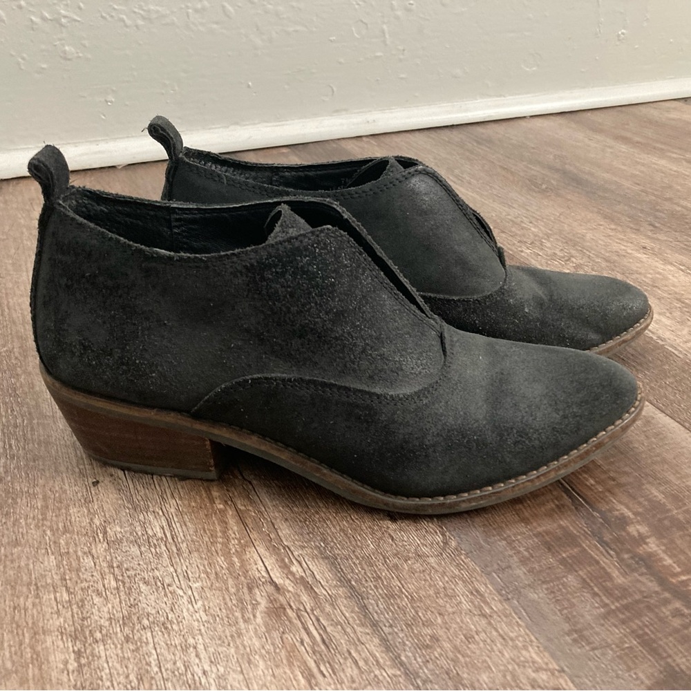 Genuine Leather Lucky Brand Bootie Size 7.